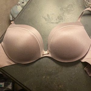 Victoria’s Secret plunge bra size 36B